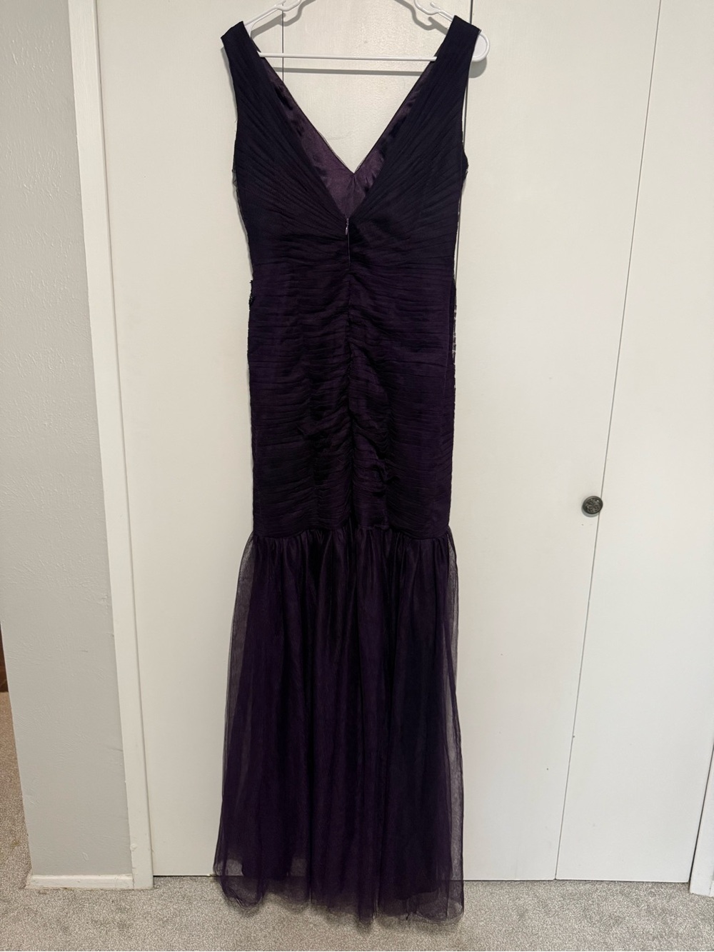 Monique Lhuillier Purple Mermaid Evening Gown size 6 - Picture 3 of 5